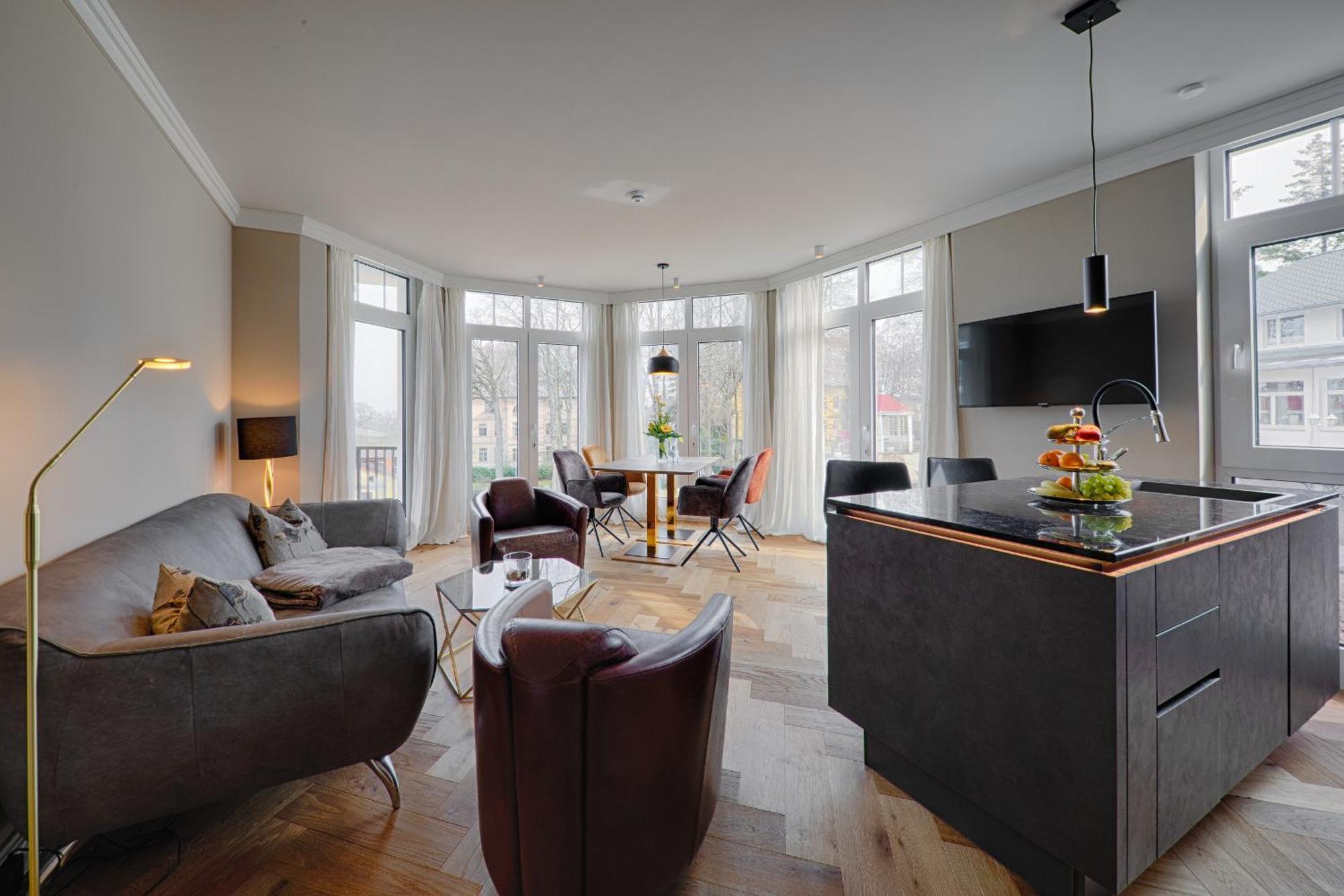 Meeressterne Schlossappartements Heringsdorf Exterior foto